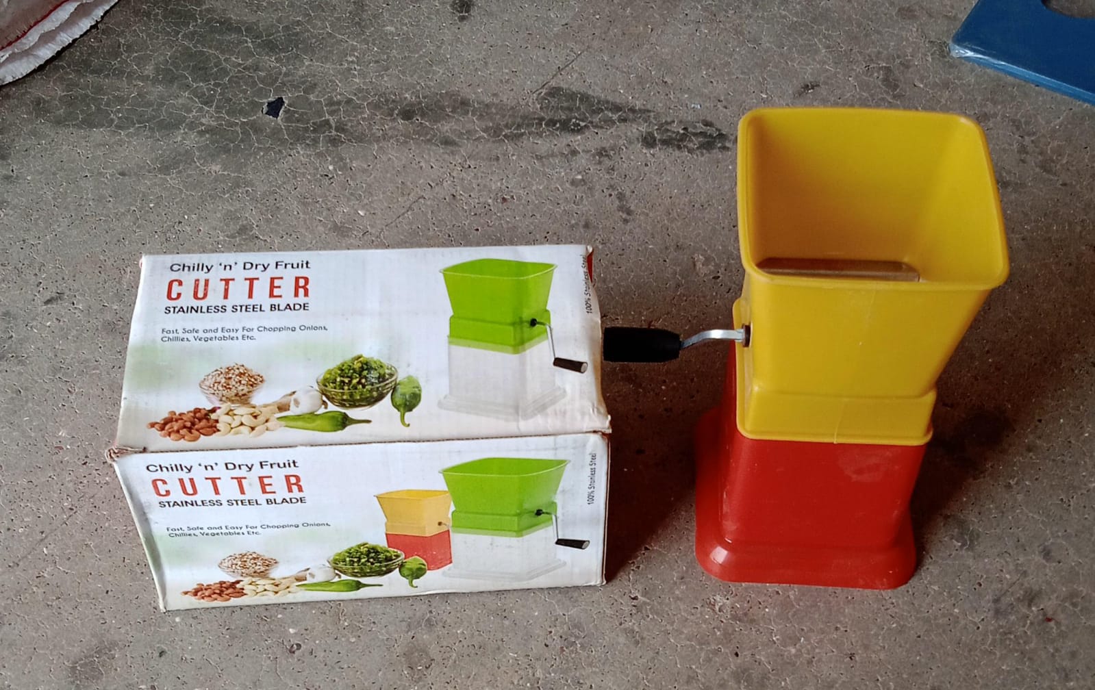 5824 Chilly Cutter Chilly & Dry Fruit Cutter with Stainless Steel Blade, Onion Cutter Chopper, Chilli Cutter, Vegetable Cutter, Mirchi Cutter, Nut Cutter 5824 Chilly Cutter Chilly & Dry Fruit Cutter with Stainless Steel Blade, Onion Cutter Chopper, Chilli Cutter, Vegetable Cutter, Mirchi Cutter, Nut Cutter